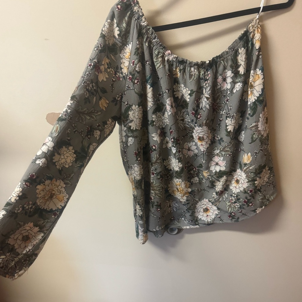 Off shoulder top